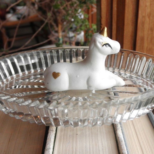 Vintage Porcelain Unicorn Ring Plate / Jewelry Dish - Upcycled Vintage Glass Trinket Plate & White Unicorn Figurine Jewelry Storage Eco Gift