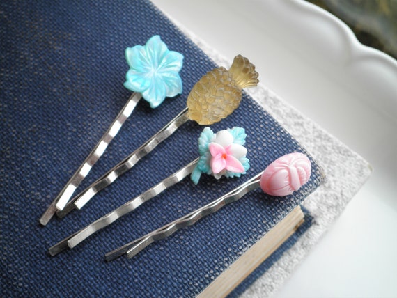 Vintage Tiki Barrette Set – Tropical Flower & Pineapple Hair  display picture 3