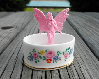 Fairy Ring Dish – Upcycled Floral Jewelry Holder, Pink Figurine