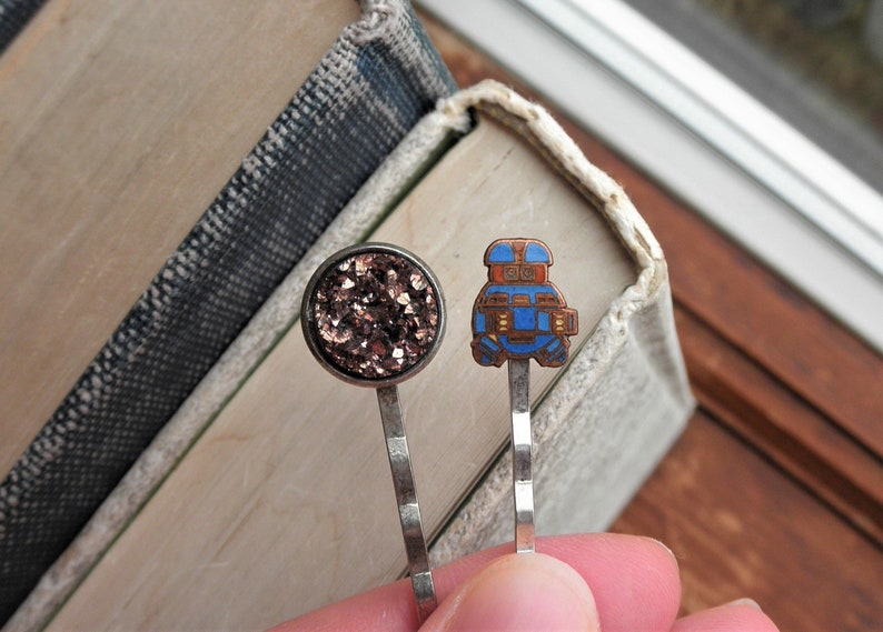 Robot & Druzy Barrettes Vintage Enamel Cloisonne Tiny Robot Hair Pin / Bobby Pin / Hair Accessory Outer Space Sci-Fi Hair Jewelry Gift image 1