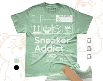 AF 1 Low Steam Sneaker Addict, T-shirt grafica streetwear, T-shirt casual unisex, Maglietta abbinata alle sneaker, Bella Canvas Colore Verde Menta Bianco