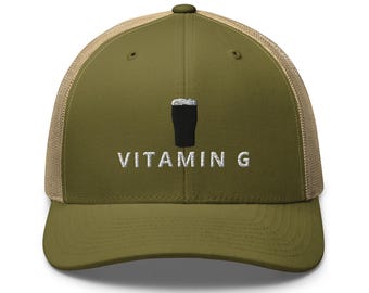 VITAMIN G Stickerei Trucker Cap Hut Guinness Pint Cap Bier Liebhaber Hut Irland Hut lustiger Trinker Papa Geschenk Bier Pint Hut Weinliebhaber Geschenke Cap