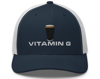 Vitamim G borduurwerk Trucker Cap wijnliefhebber Ierse Guninness cadeau voor hem wijn pint glazen dop nachtfeest weekend unisex hoed dronkaard cadeau