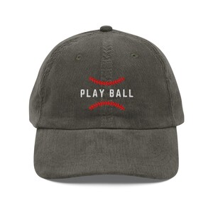 Prezenty w postaci czapek baseballowych Prezenty do gry w piłkę Baseball Mama i tata haft Vintage czapka z kordu Koszulka dla fanów baseballu Prezenty na dzień gry Koszulka do gry w baseball