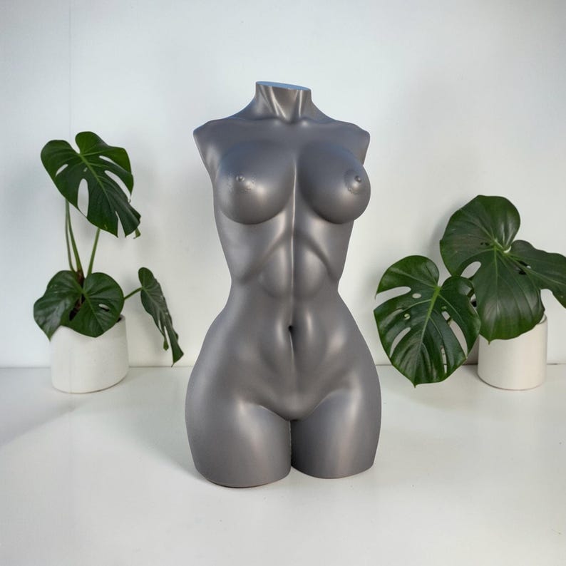 Torse féminin aux courbes généreuses, sculpture de buste, moule en silicone pour bougies, savons, plâtre, résine, décoration corporelle minimaliste, moule esthétique. image 5