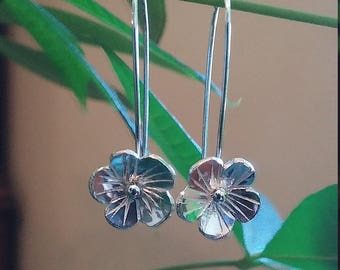 Gold Filled Earrings..Dangling Flower Earrings.Copper Earrings.Flower Jewelry.. Silver Earrings.Dangling Earrings.Flower Earrings