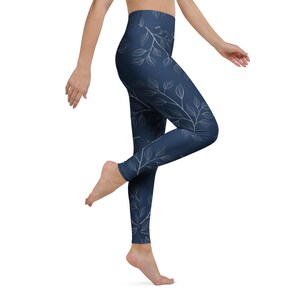 Elegant Leaf Print Yoga Leggings, Dark Blue Athletic Pants, Pilates Fitness Gym Wellness, Women&#39;s Workout Leggings