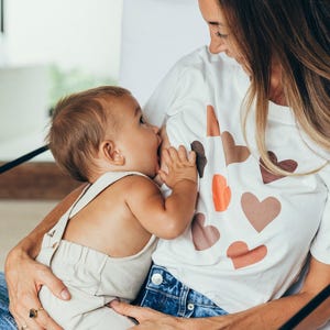 Nursing t-shirt HEARTS