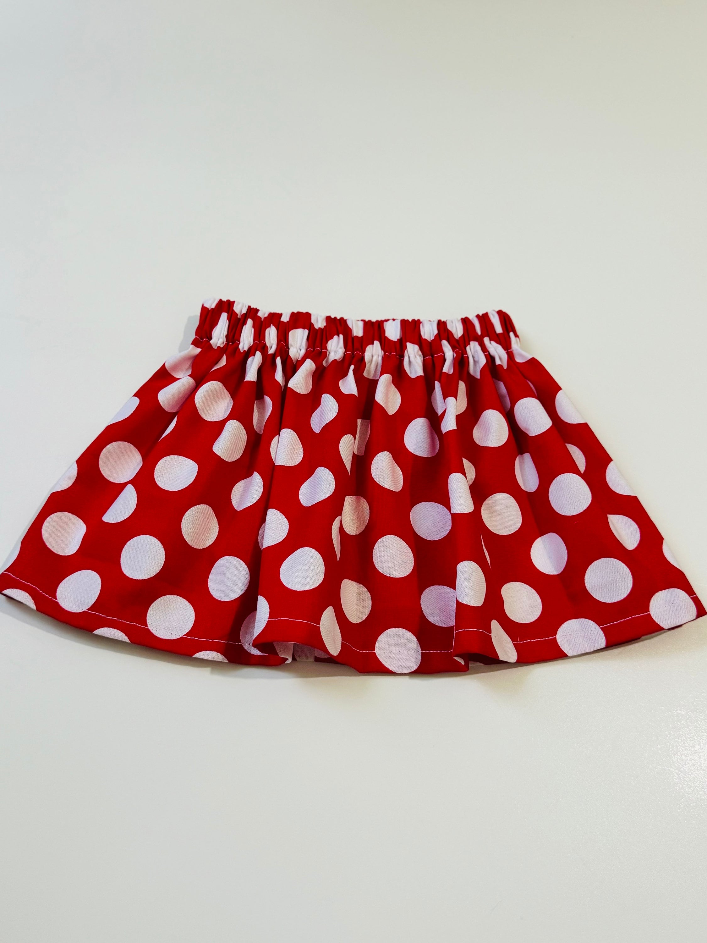 Jupe Plissée Jackpot Rouge à Pois Blancs – Coton, Taille 8, Longueur Midi, Fermeture éclair