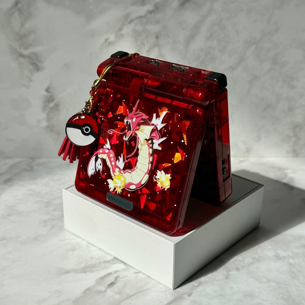 Red Gyarados Game Boy Advance SP: IPS V5 screen, USB-C and high-capacity battery