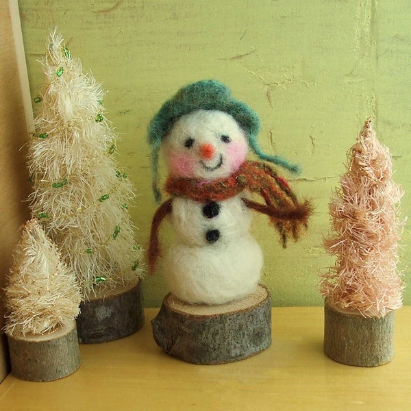 Wee Woodland Snowman- Unique Wool Christmas Decoration