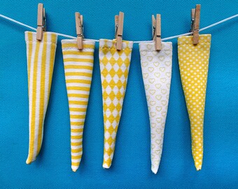 Mix n Match Yellow and White Doll Socks for Blythe, Pure Neemo S, Pullip, 11.5" 12" High Fashion Dolls