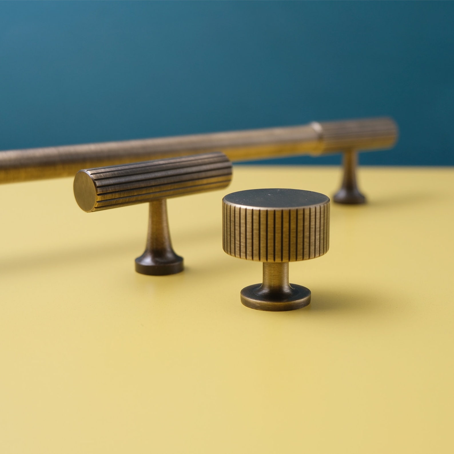Linear Aged Brass Knobs and Pulls for Cabinet Doors Solid Brass ...