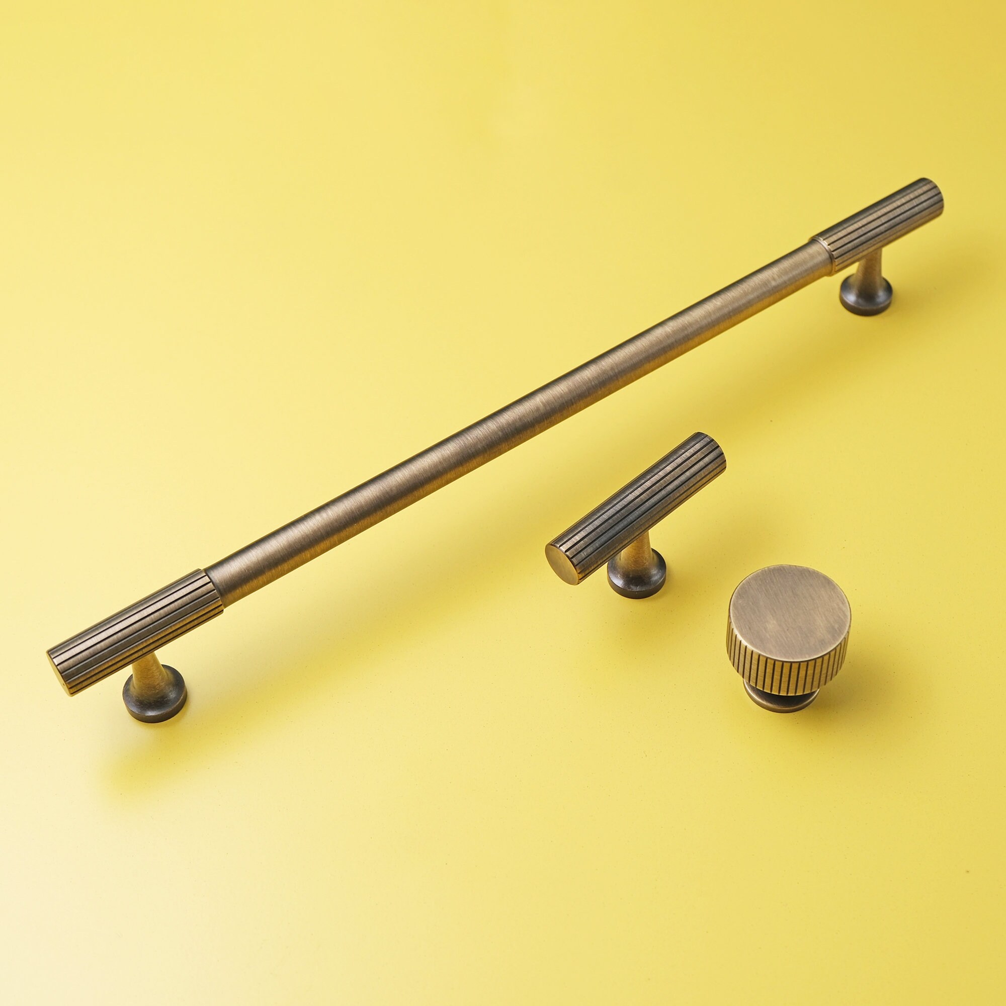 Linear Aged Brass Knobs and Pulls for Cabinet Doors Solid Brass ...