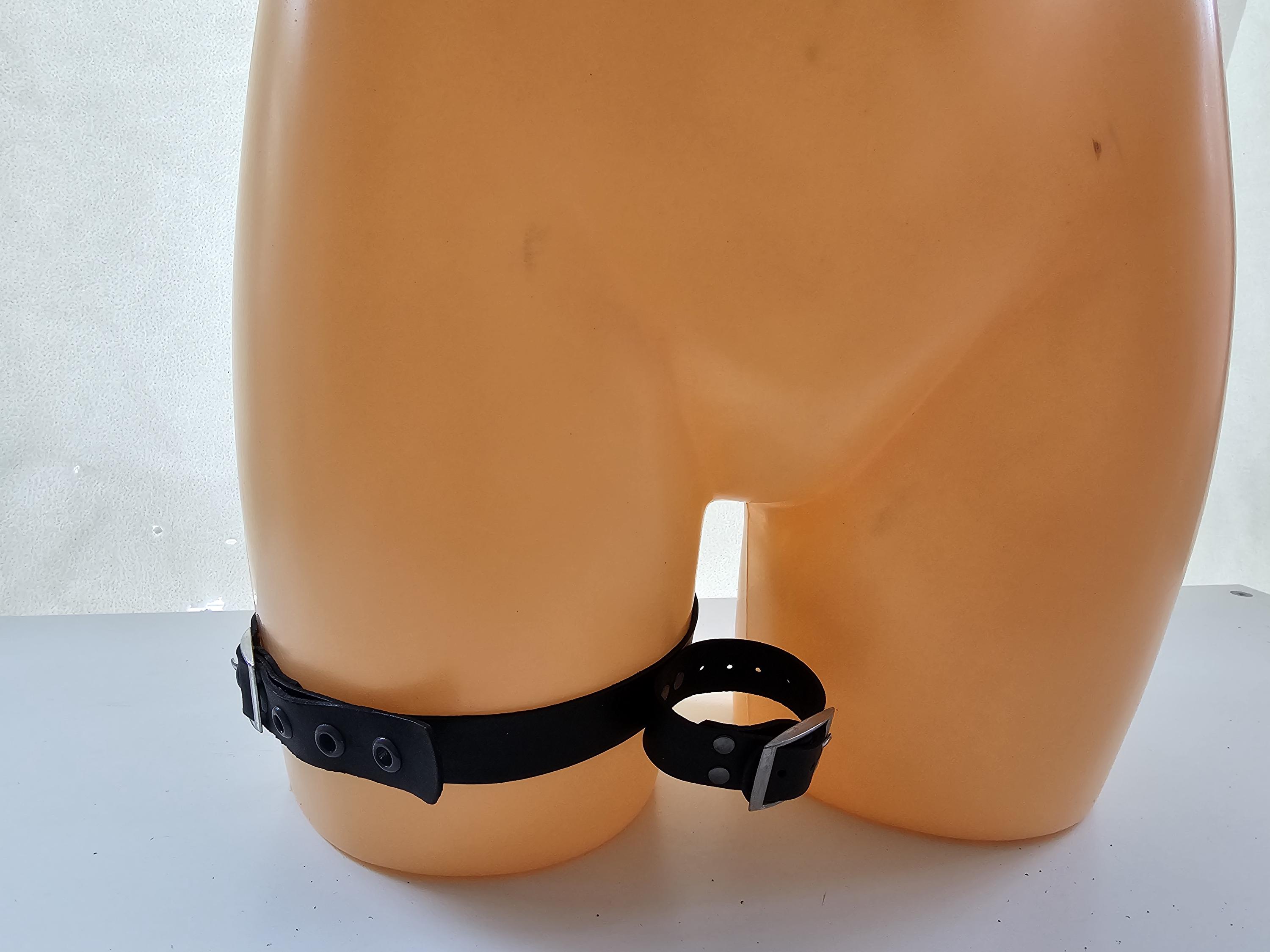 Wand Thigh Harness by KinkLab
