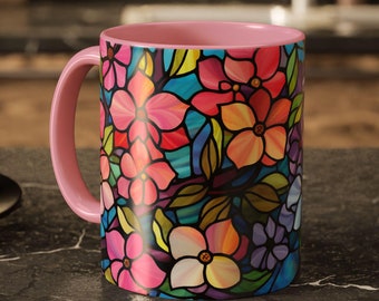 Kleurrijke koffiemok met bloemen en glas in lood, uniek keukendecor