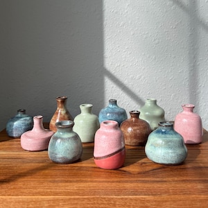 Mini Pottery Vase, Handmade Wheel-thrown Ceramic Vase, Tiny Single Stem Vase, Cute Desk Decor, Mommy Pot, Mother's Day Gift, Miniature Vase
