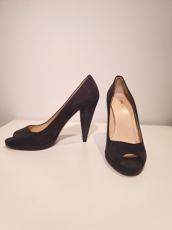 Vintage authentic Prada black high heeled shoes ha