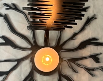 Metal tree candle holder