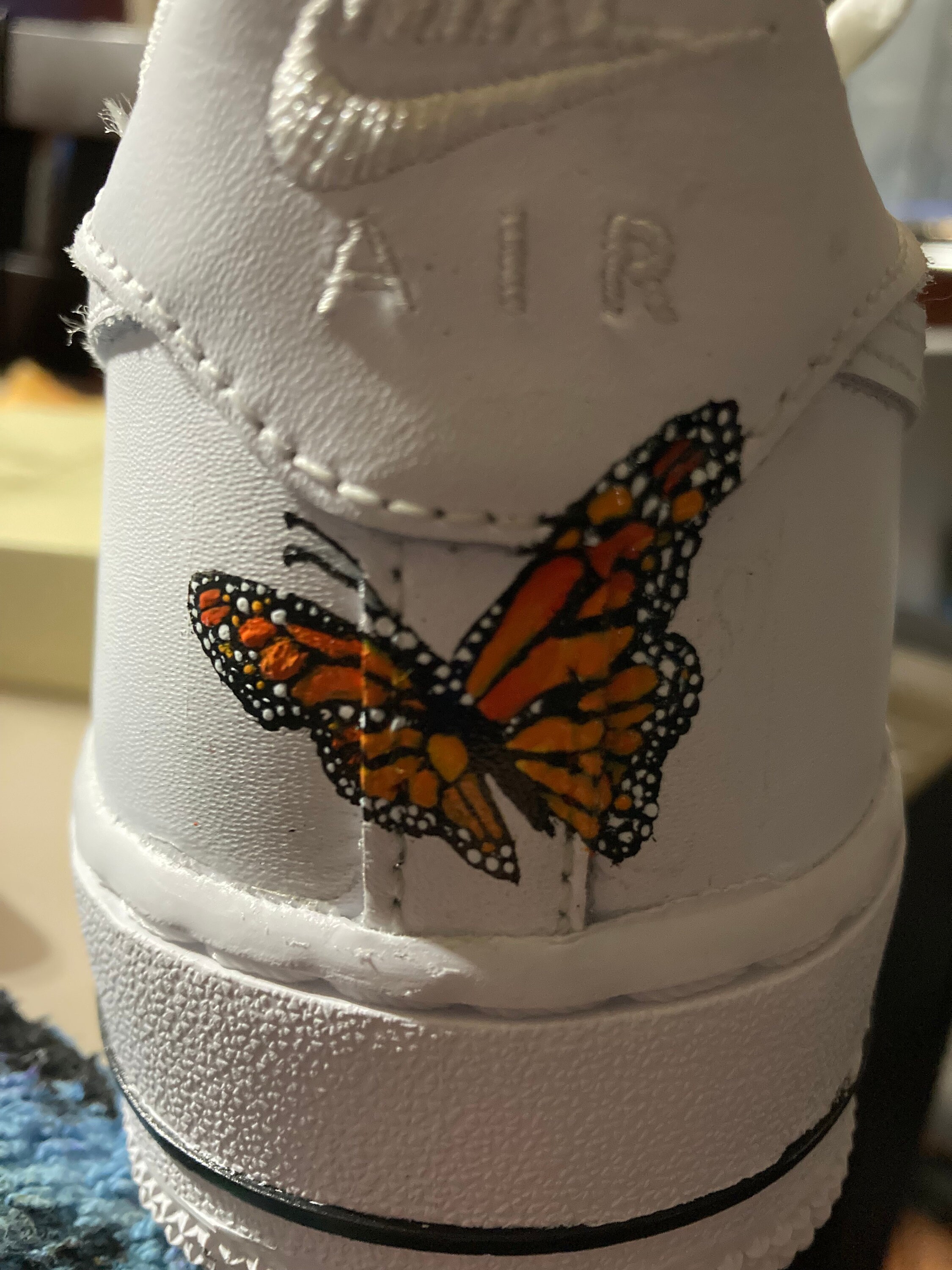 Monarch Butterfly Pattern Print Men's Slip On Sneakers