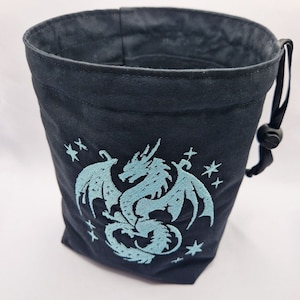 Würfelsack mit Fächern "Bestickt" Rising Dragon - hellblau