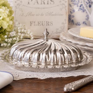 Vintage Silver Plate Butter Dish | Shell Motif Lid, Scalloped Edge, Cottage Farmhouse Tableware