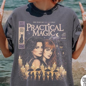 Camiseta de cómic de magia práctica, camiseta gráfica de bruja vintage de los 90, camiseta extragrande Comfort Colors®, sudadera de Halloween, camiseta de otoño para niños y jóvenes