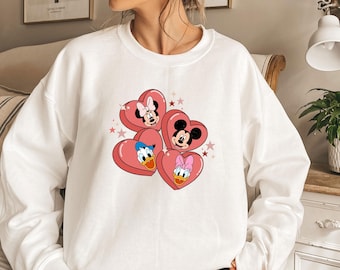 Sudadera de Mickey y sus amigos para San Valentín, sudadera con corazón, sudadera para el día de San Valentín, linda sudadera con cuello redondo para amantes, regalo para ella