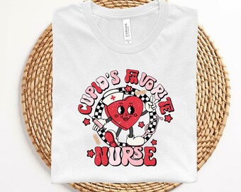 Chemise infirmière préférée de Cupidon, chemise Saint Valentin, t-shirt infirmière Saint-Valentin, cadeau pour elle, t-shirt cadeau amoureux, chemise infirmière coeur, t-shirt amour