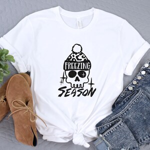 Gefrierzeit Shirt, Weihnachtsskelett Tshirt, Weihnachtsfamilie Geschenk, frohe Weihnachten Shirt, Weihnachtshemd, niedliches Winter T-Shirt