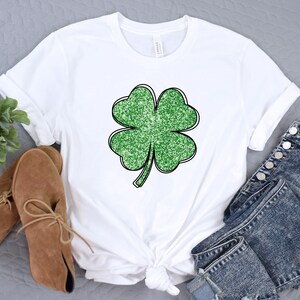 Lucky Clover Shirt, Saint Patrick's Day Shirt, Four Leaf Clover T-Shirt, Irish Shirt, Shamrock Festival Shirt, Irish Woman Gift