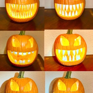 Peut inclure: Six citrouilles sculptées avec des intérieurs éclairés. Chaque citrouille présente un visage menaçant avec des yeux triangulaires et un sourire denté et déchiqueté. Les citrouilles sont orange avec des tiges vertes, parfaites pour Halloween.