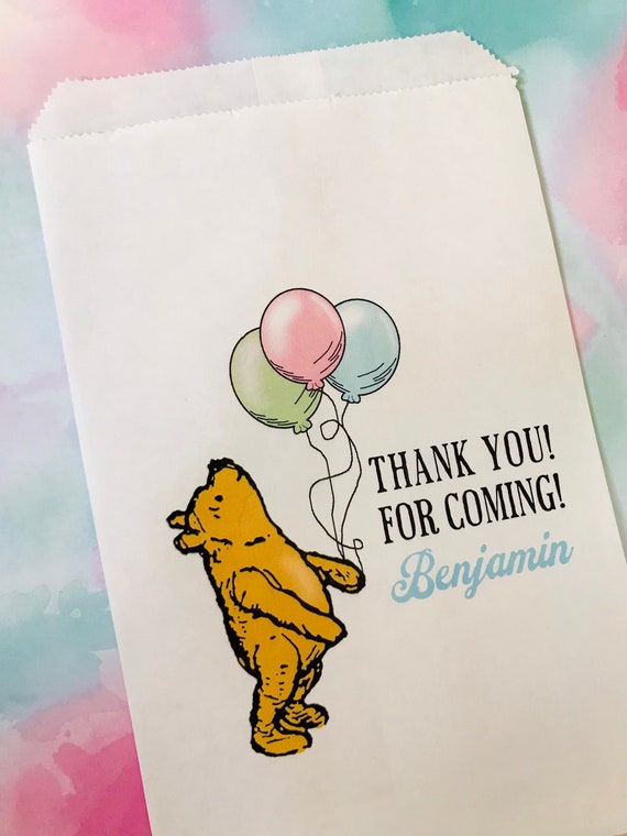 Classic Winnie the Pooh Favor bags - Pooh Treat bags - Paper favor bags - Winne the Pooh Birthday party - Winnie the Pooh Baby Shower bags Il_570xn
