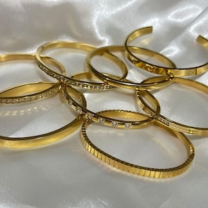 Bracciale personalizzato, bracciale rigido riempito in oro 18 carati, bracciale con nome inciso, set di braccialetti rigidi personalizzati, regalo in acciaio inossidabile impermeabile