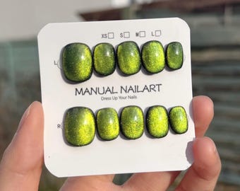 Handmade Cat Eye Press On Nails - Short Almond Reusable False Nails, Jade Green Nail set