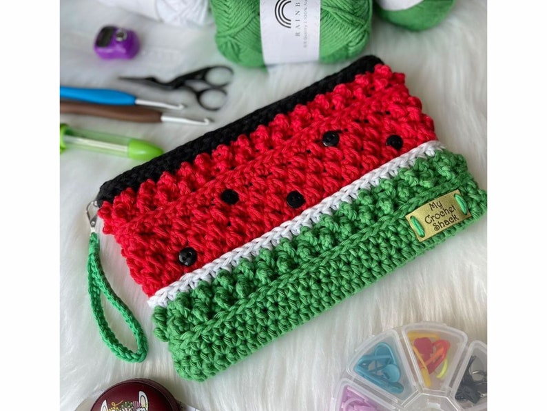 Darcy Pouch Pattern PDF Pattern Only Crochet Pouch Wristlet Crochet Pattern Cosmetics Bag Pencil Case Crochet Bag Zipper Bag image 8