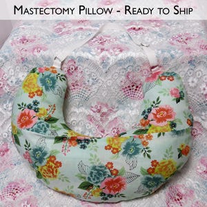 Light Blue Floral Post-op mastectomy lumpectomy breast cancer surgery pillow with adjustable strap and ice pack pocket