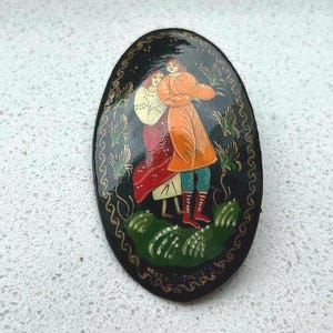 Vintage Lacquer Hand Painted & Signed Pin Brooch Oval Shaped with Couple Courting Figure