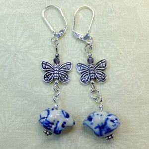 Chinese Hand painted Blue and White Ceramic Frogs with Pewter Butterfly Charms Dangle Earrings image 1