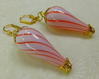 Air Ship Red and White Candystripe Blown Glass Steampunk Fantasy Hot Air Balloon Dangle Earrings Very Lightweight