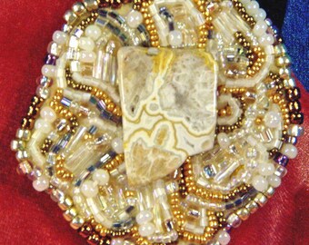 Cream Laced Agate Free Style Hand Bead Embroidered Brooch