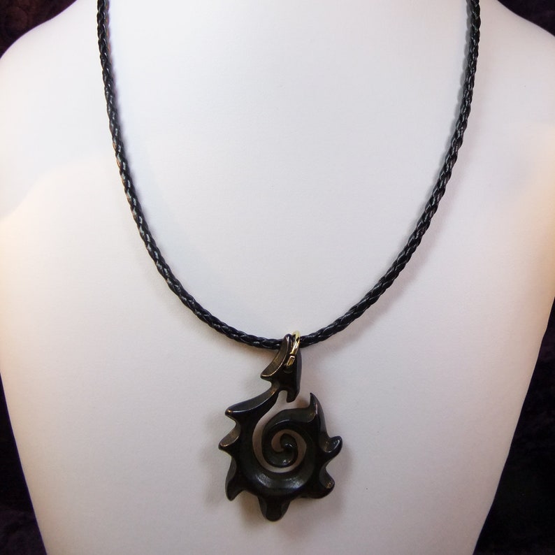 Brown Carved Bone Hei Matau Stylized Maori Fish Hook on Braided Leather Cord Masculine Design Man/'s 19 inch Choker