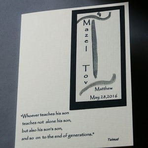 Bar mitswa citeer wenskaart met Thora