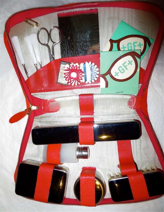 Vintage belt with makeup case included Urecity Vintage Makeup Train Case - 12.5 main image 4
