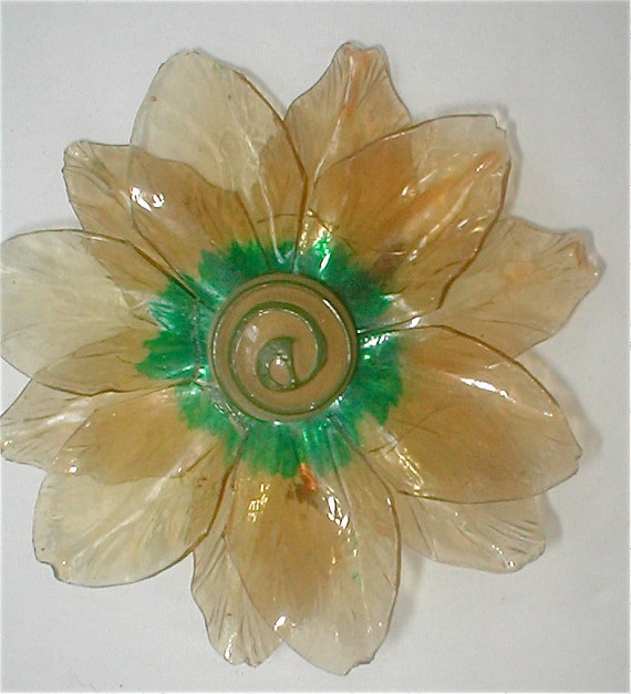 Palest Yellow Celluloid Flower Brooch and Flower … - image 7