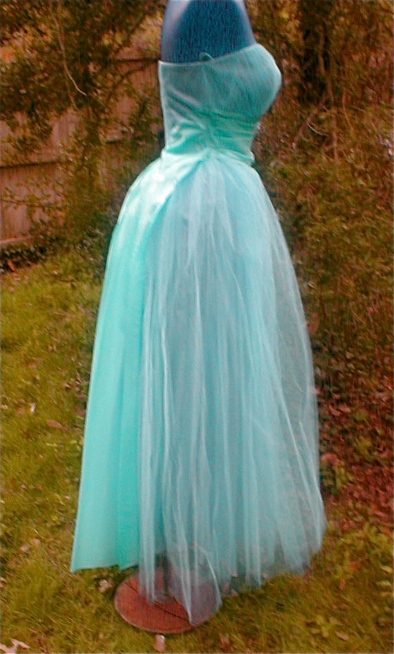 Turquoise Bridesmaid Gown - Tulle Full Skirt Bust… - image 2