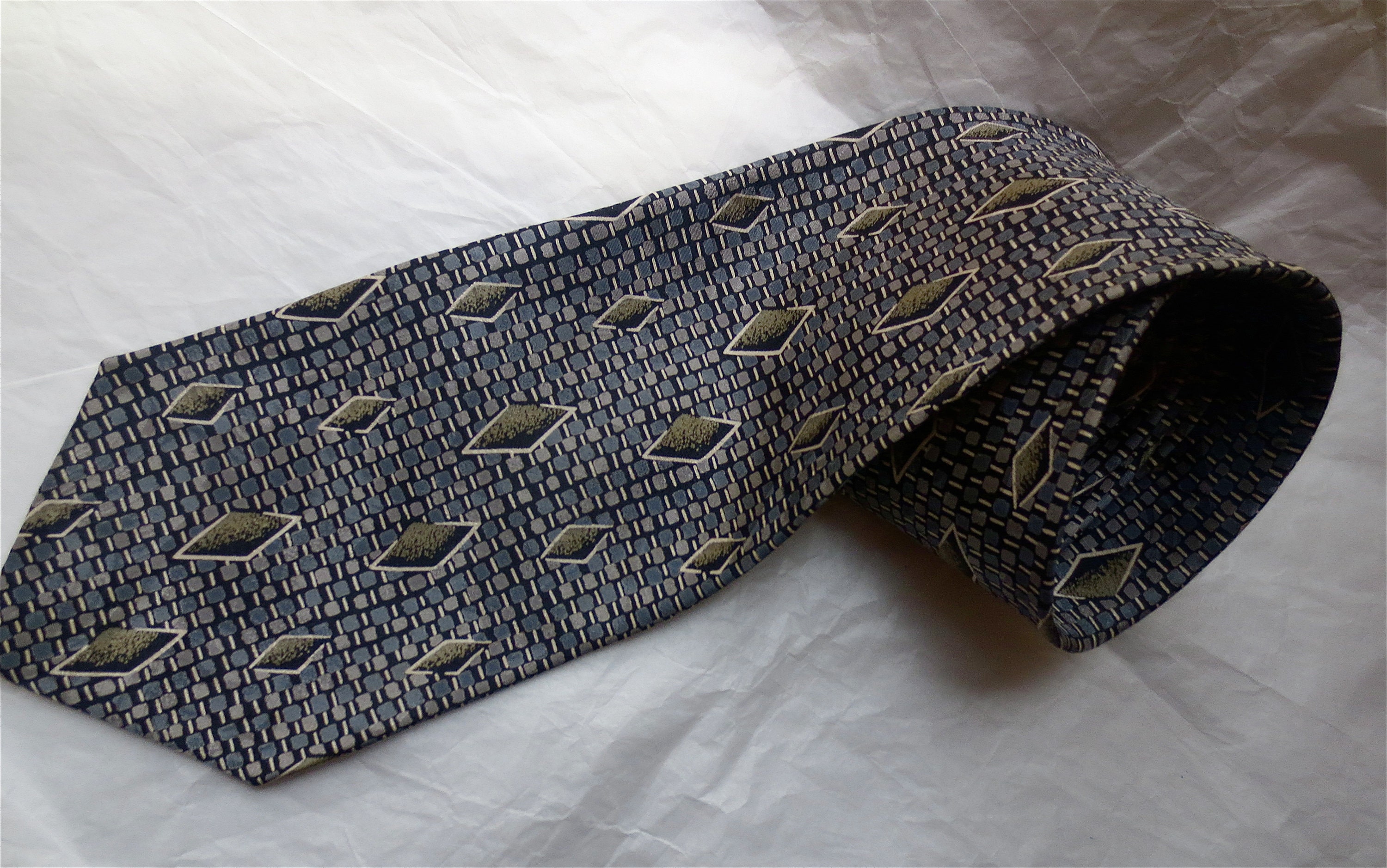 Vintage Pierre Balmain Silk Men\'s Tie Upcycled Silk Headband Bow Top Knot Pierre Balmain Tie - Etsy main image 3