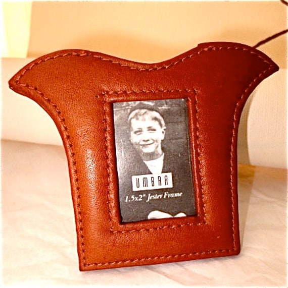 Umbra Leather Frame - Tiny Standing Photo Vintage 1994 The Jester Design Made in Thailand