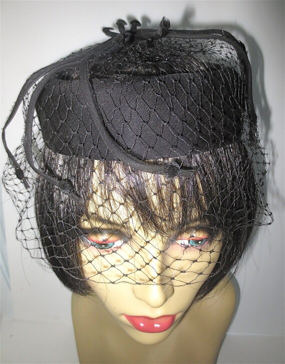 Charming Spider Black Veiled Hat - Cocktail Dress… - image 2