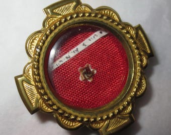 Saint Therese Medalion Pendant  - Roma Reliquary Vintage 1971